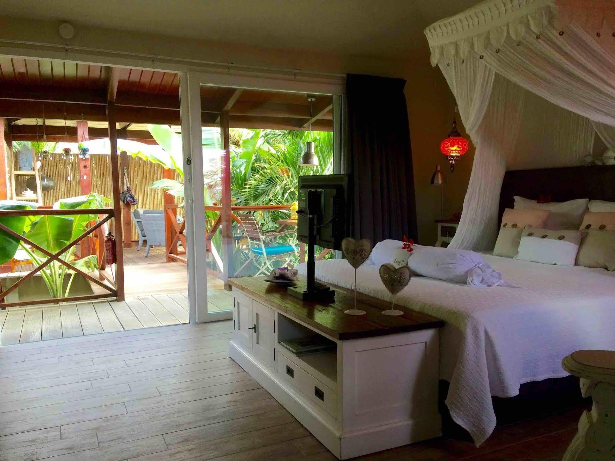 Bamboo Bonaire By Boutique Bonaire Unique Resorts Playa Exterior photo